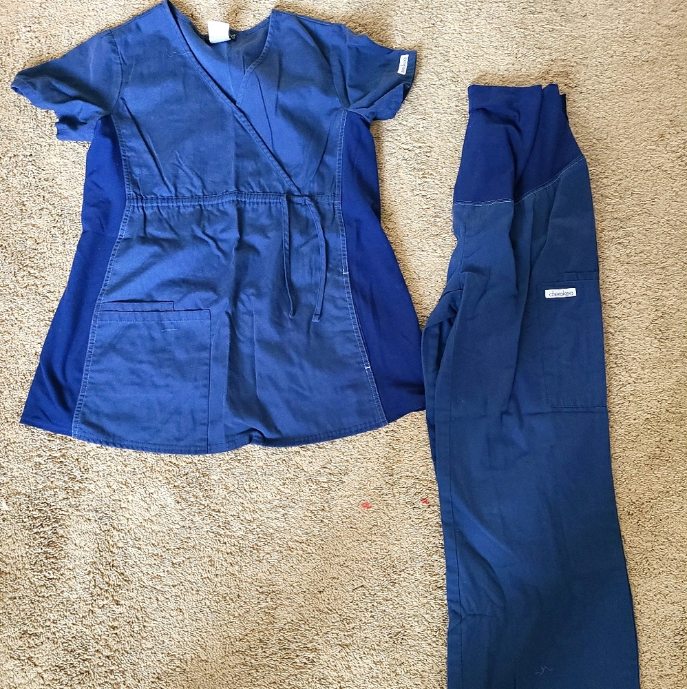 Cherokee maternity scrubs